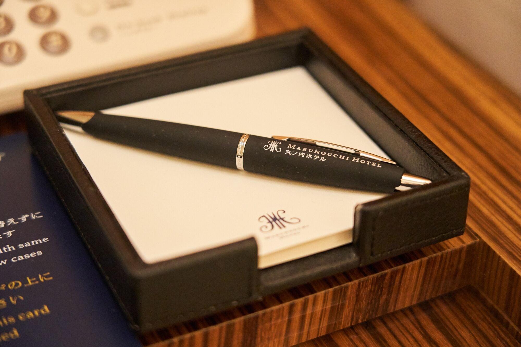 Marunouchi Hotel Tokyo Ngoại thất bức ảnh A pen and notepad