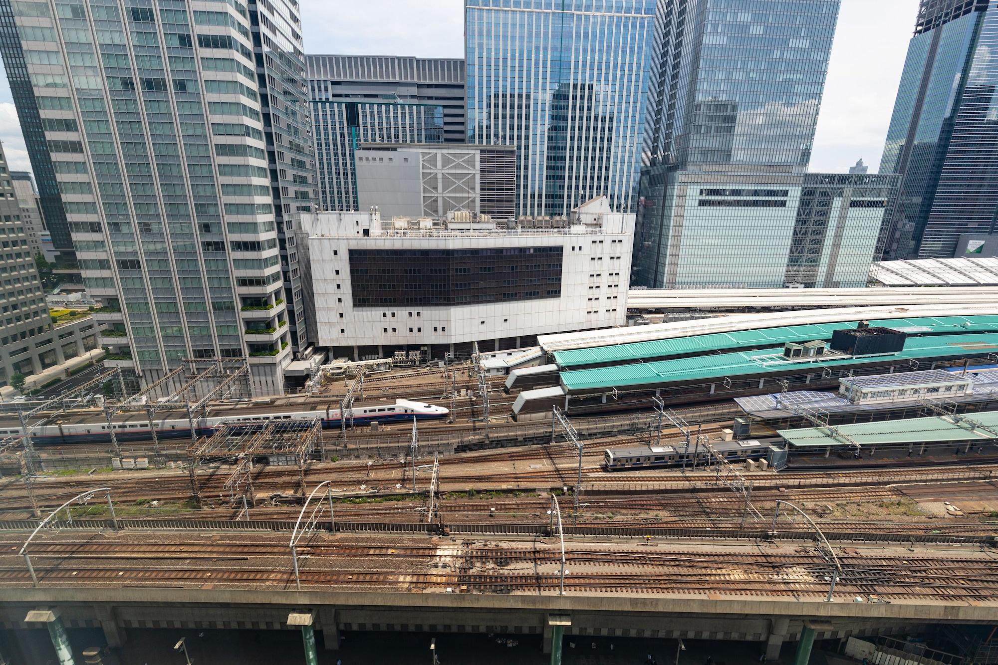 Marunouchi Hotel Tokyo Ngoại thất bức ảnh The station platforms in March 2018