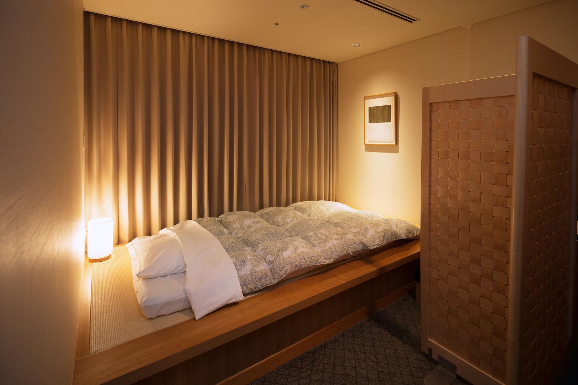 Marunouchi Hotel Tokyo Ngoại thất bức ảnh A futon bed